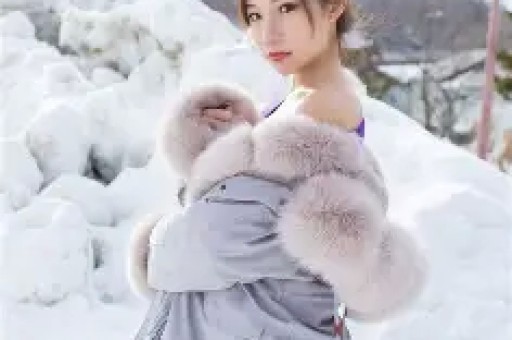 MC Mong爆料：知名女演员与争议人物秘密恋情曝光网友热议！