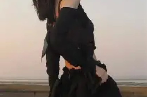 张子枫唯一恋情被扒:倒贴资源、忍劈腿、分手暴瘦为爱自残