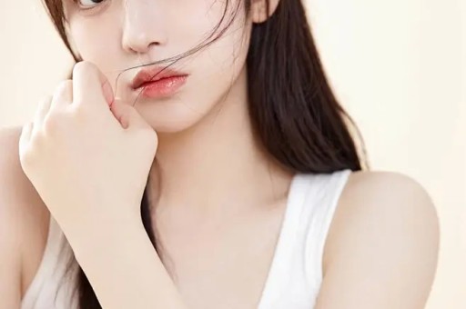 被粉丝逼到爆发！前女友公开田栩宁毁灭性素颜照！聊天内容再公开