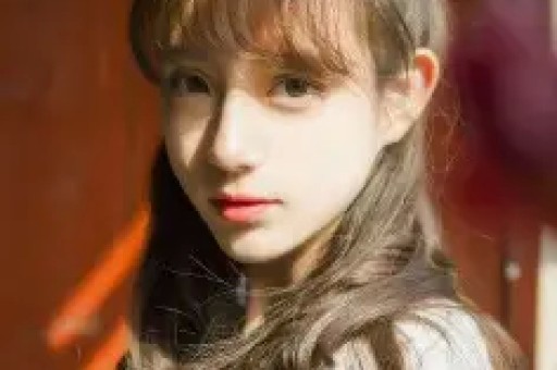 曝叶祖新恋情！带美女与友人聚餐拍打女友臀部很亲密早已同居