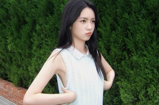 某顶流明星深夜被拍与神秘女子共进晚餐疑似新恋情曝光！