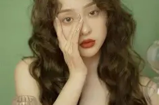 假唱、假脸、假学历走光这些丑态百出的明星底线在哪里？